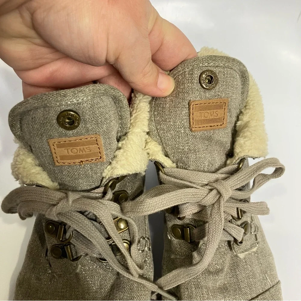 Toms highland botas fleece‎ lined lace up boots gray cream women's size 7 casual